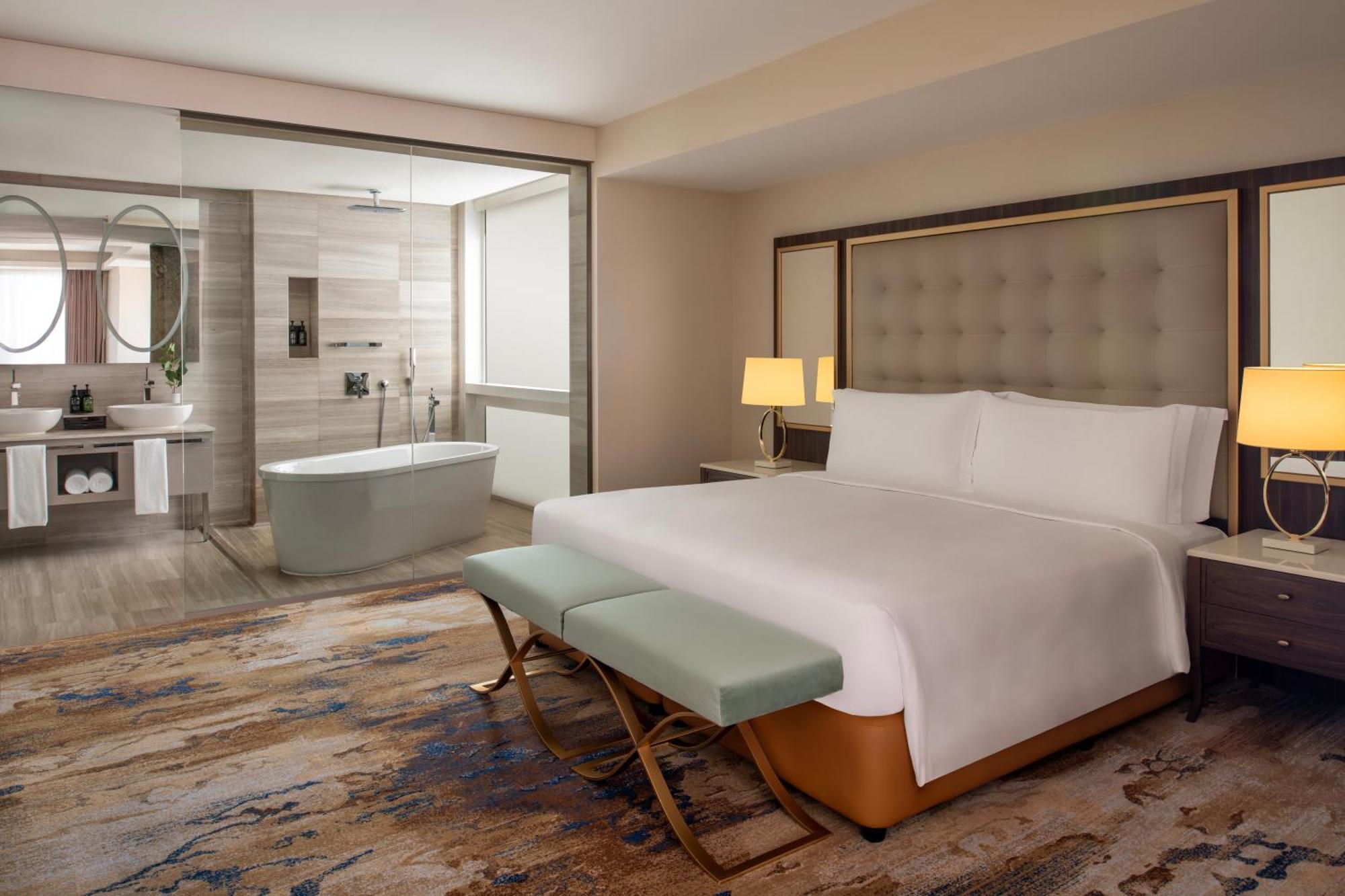 Dusit Doha Hotel Exterior photo A bedroom at the hotel