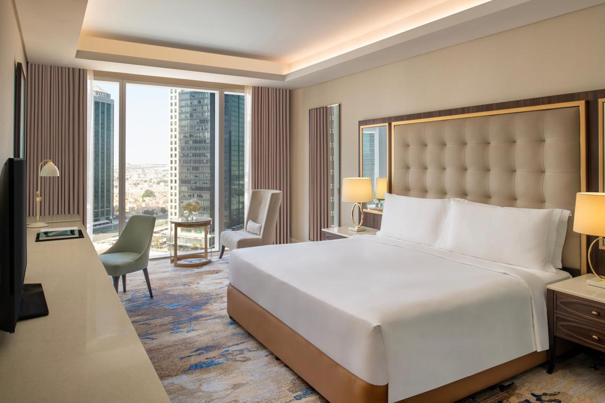 Dusit Doha Hotel Exterior photo Deluxe King